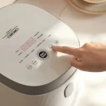 2.5L Electric Rice Cooker with Non-stick Inner Pot 2-3 People MultiCooker Mini Cooking Machine Steamed Smart Rice Cooker Kitchen - Image 4